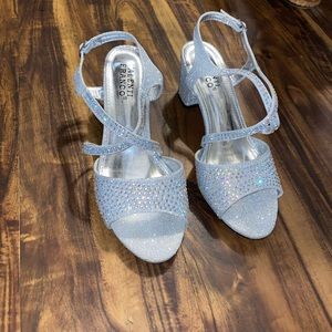 Alenti Franco block heel. Size 7.5. Never worn
